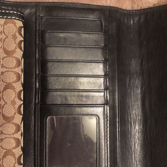 Coach Wallet - Picture 4 of 7